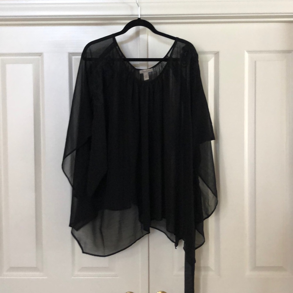 Sheer polyester flowy blouse